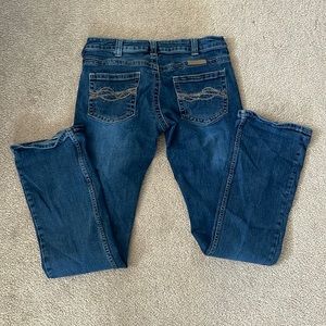 Like new condition Cowgirl Tuff Jeans.